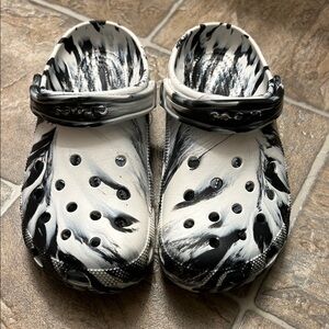 CROCS unisex Black and White Shoes 9 women 11 men